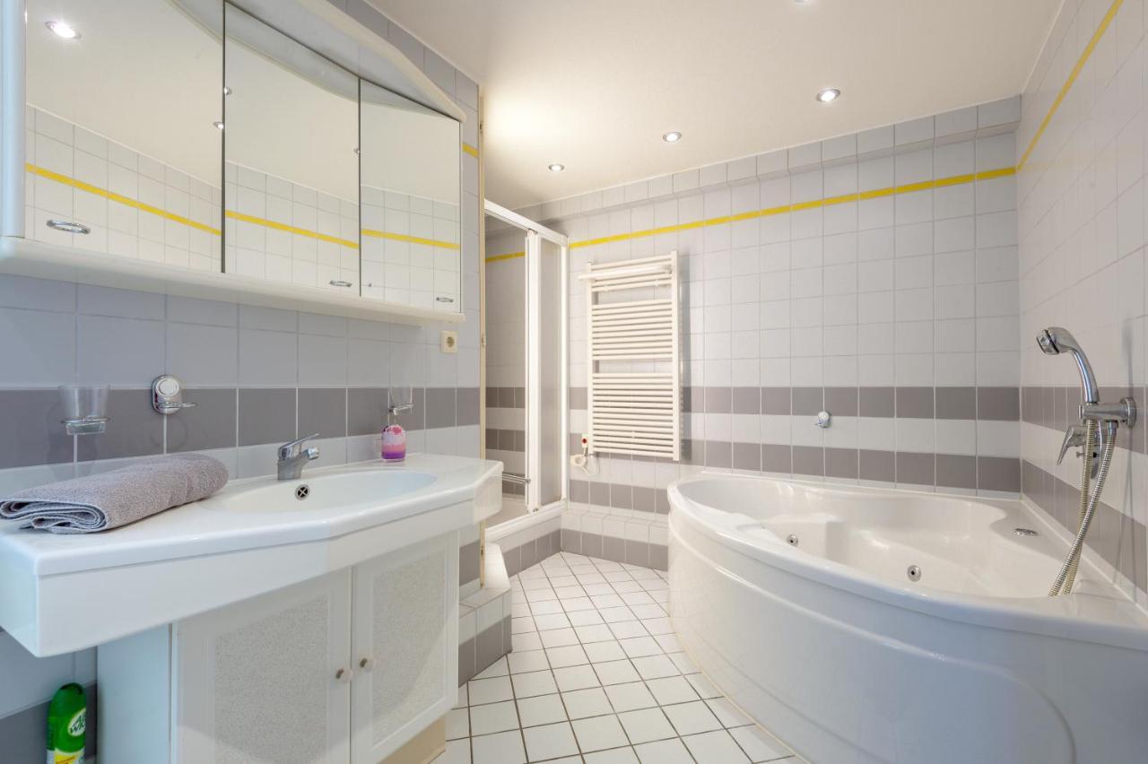 Rose - Piscine Partagee - Proche Europa Park Apartment Hessenheim Exterior photo